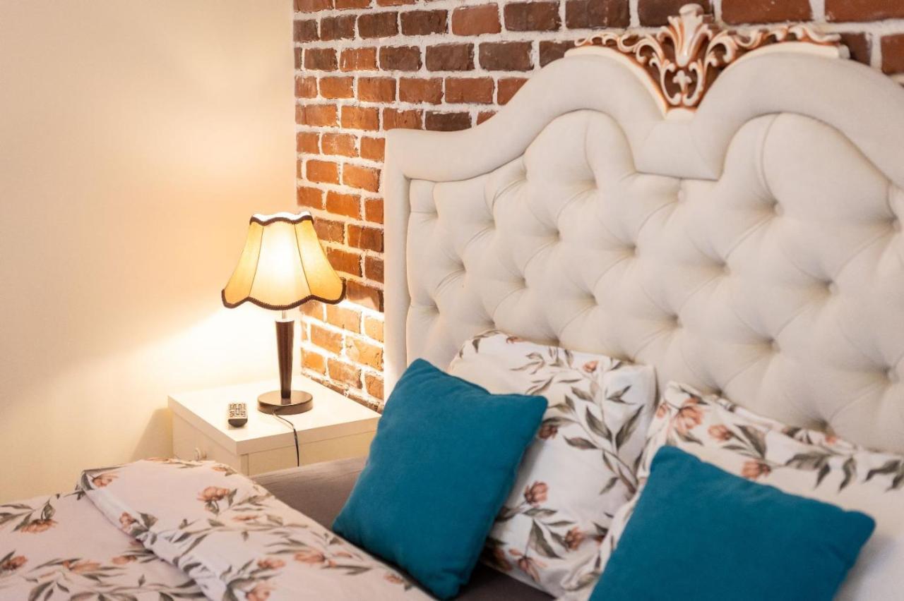 Piata'S Hidden Apartment Brasov Ngoại thất bức ảnh