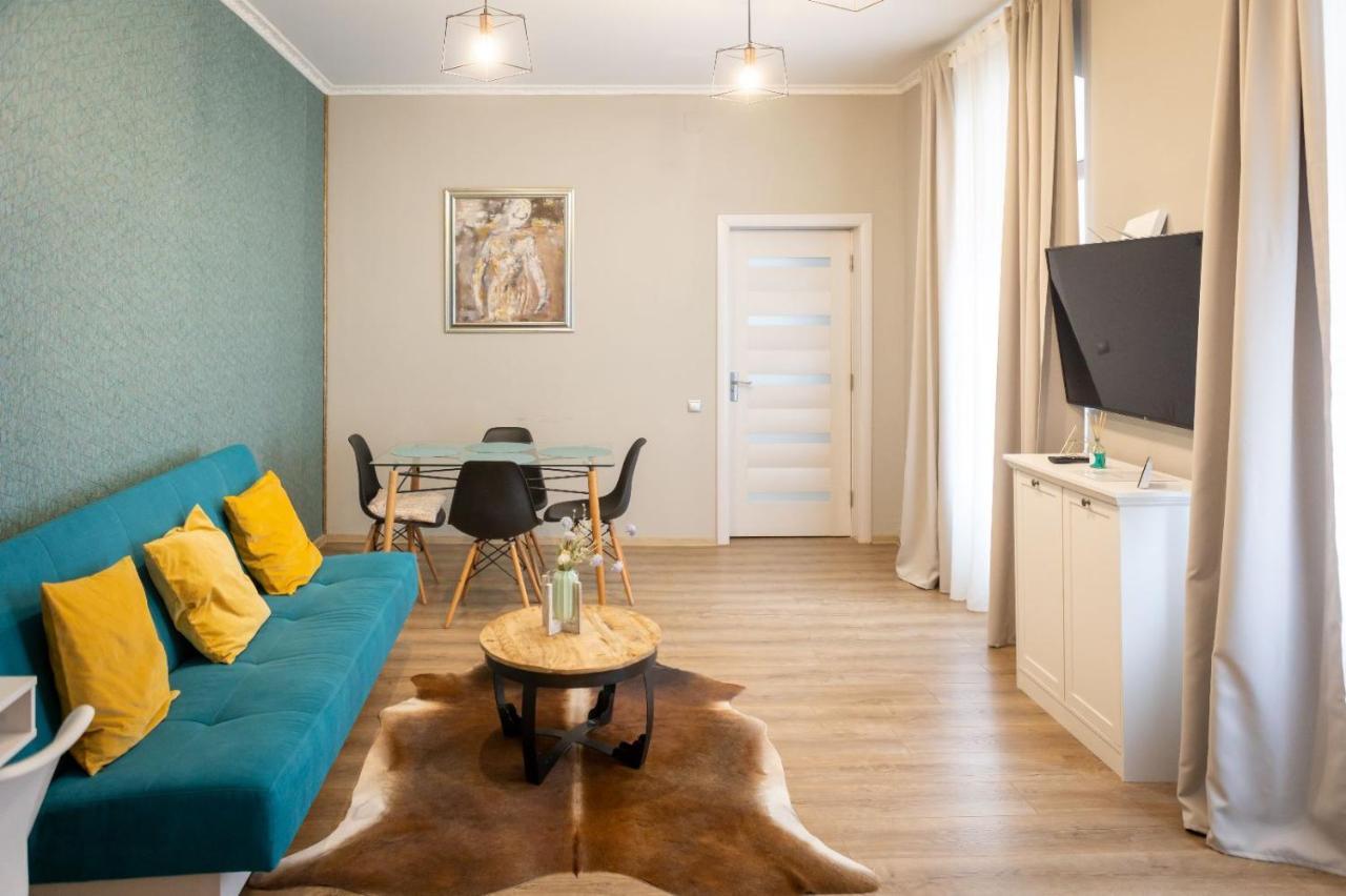 Piata'S Hidden Apartment Brasov Ngoại thất bức ảnh